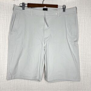 J. Crew 10.5" tech short in Khaki Gray H9326 waist 36
